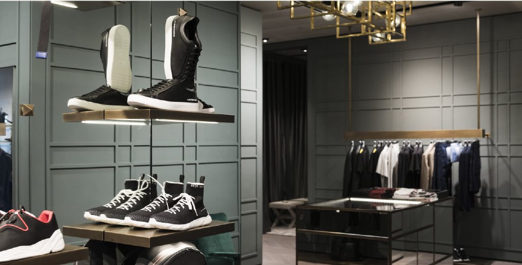 Sagola Interiors arredamento su misura per negozi